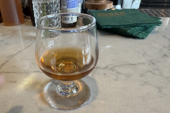 Zero-proof cocktail tasting drink at the Sipeos bar in Walnut Creek designed to mimic whiskey